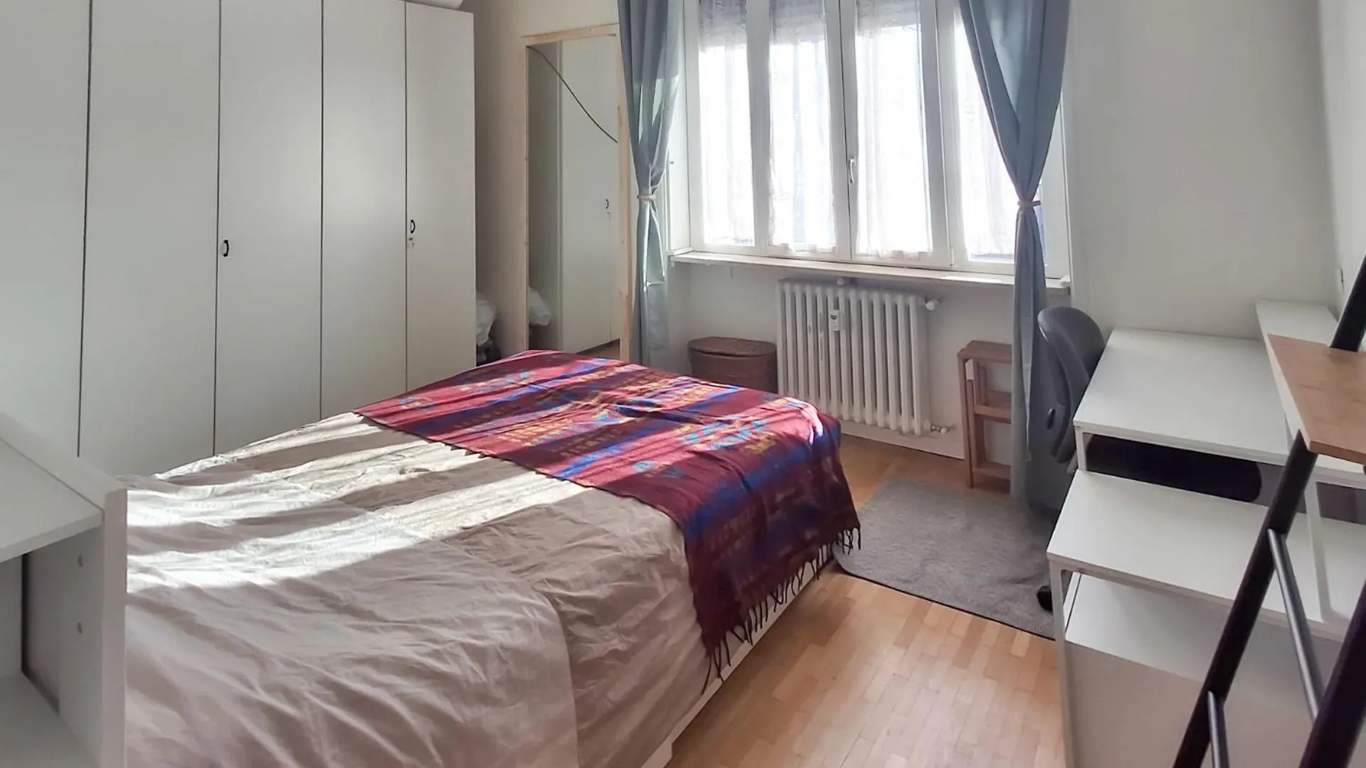 Bright One-Bedroom Apartment Near Isola Milaan 0*,  Italië