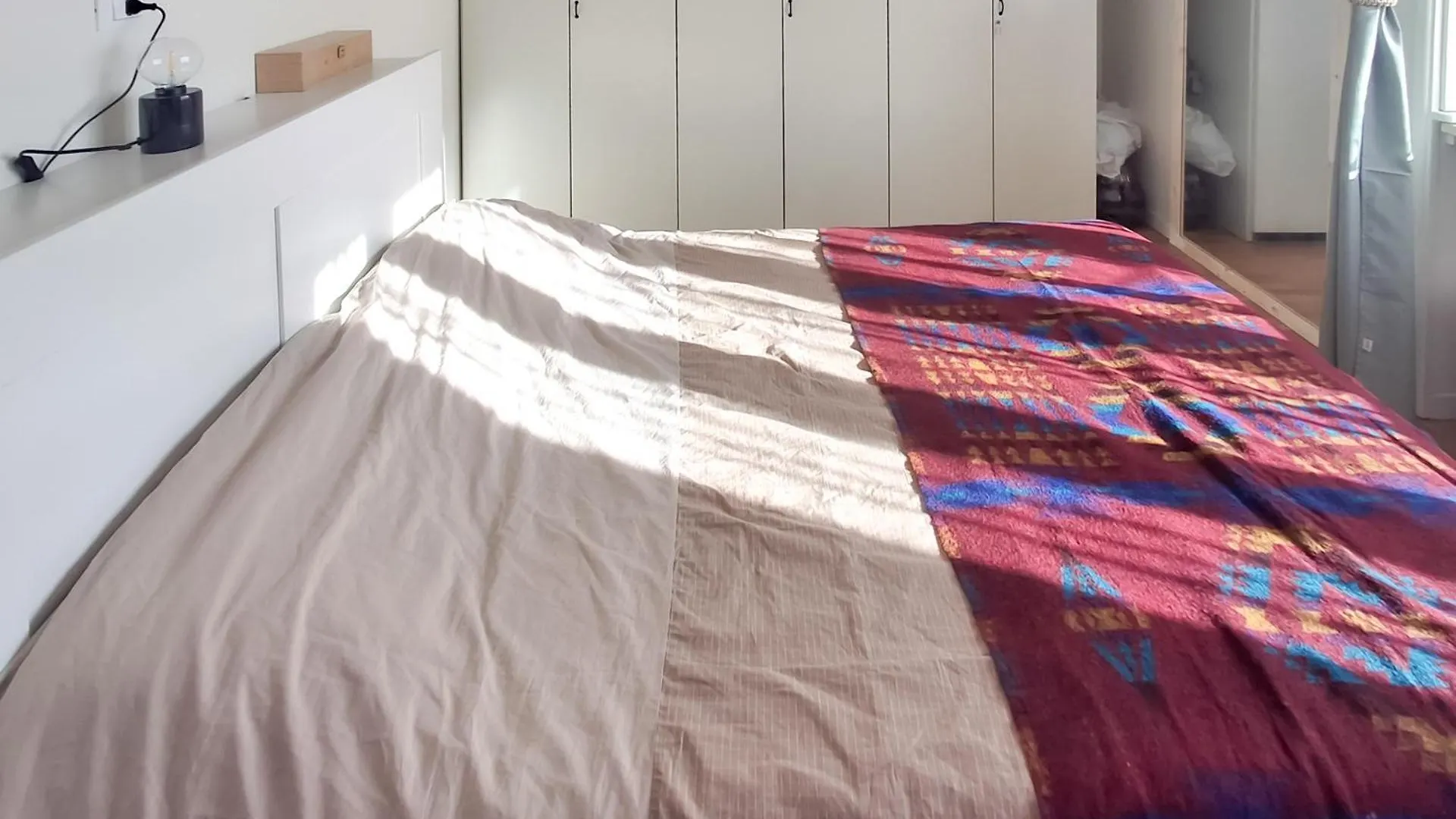Bright One-Bedroom Apartment Near Isola Milaan Italië